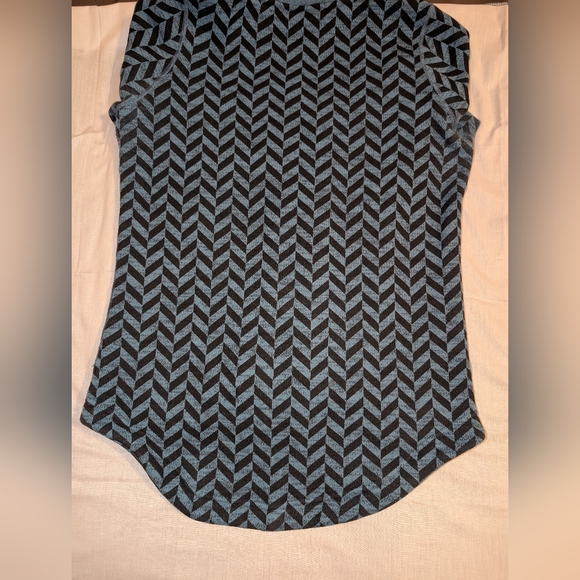 Womens Small Blue and Black Chevron Zip-Up Jacket - Picture 2 of 5